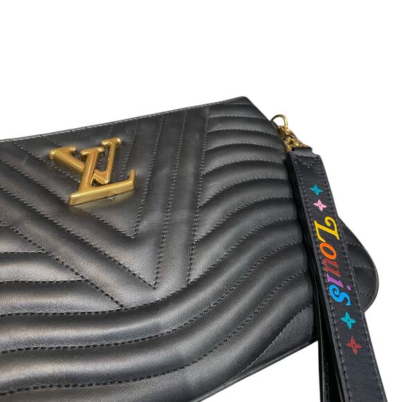 2019 Louis Vuitton New Wave Zipped Pochette Wristlet Black Calfskin Leather - Picture 2 of 13